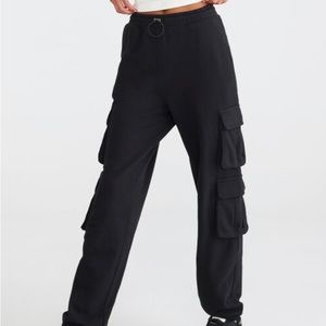 (3 for 15) Aeropostale High-Rise Bungee Cargo Sweatpants / size M